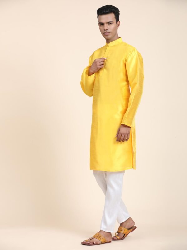 kurta-pajam-for-men