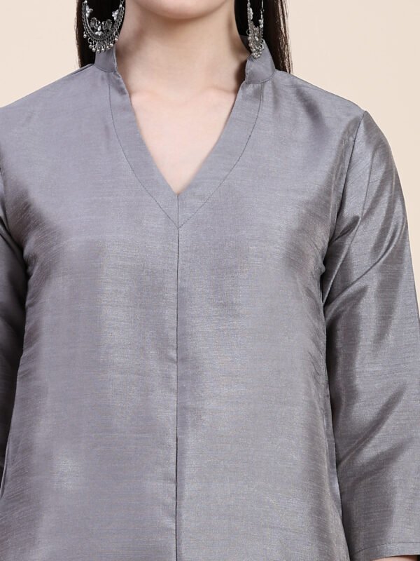 Women Solid Dupion Silk Straight Kurta - Image 6