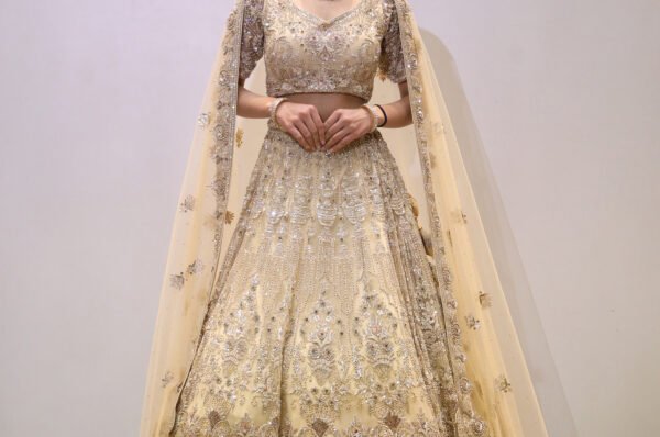 white-lehenga-for-bride