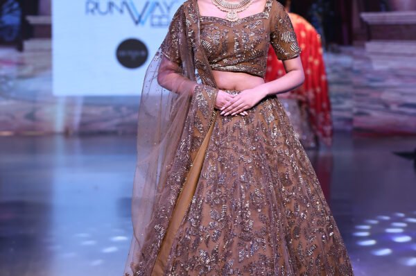 mehndi-lehenga