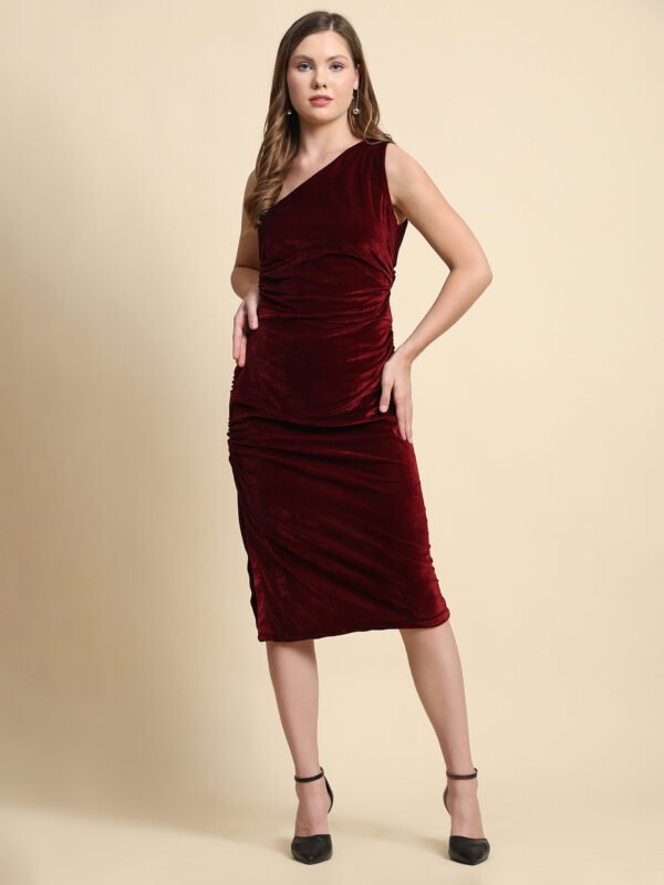 Women Velvet Glamour Perfect for Parties and Casual Wear - Image 3