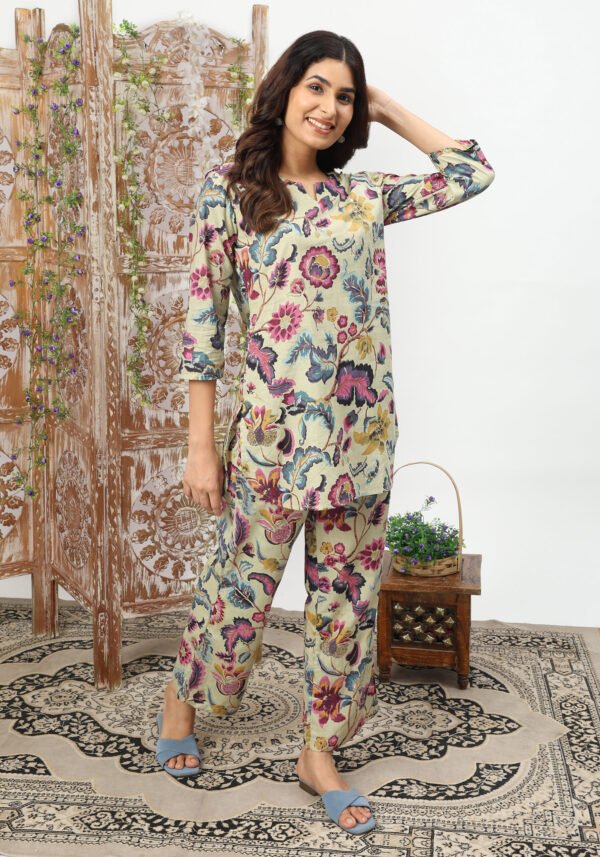 Floral Multicolor Collared Cotton Lounge Co-Ord Set with 3 button - Image 2