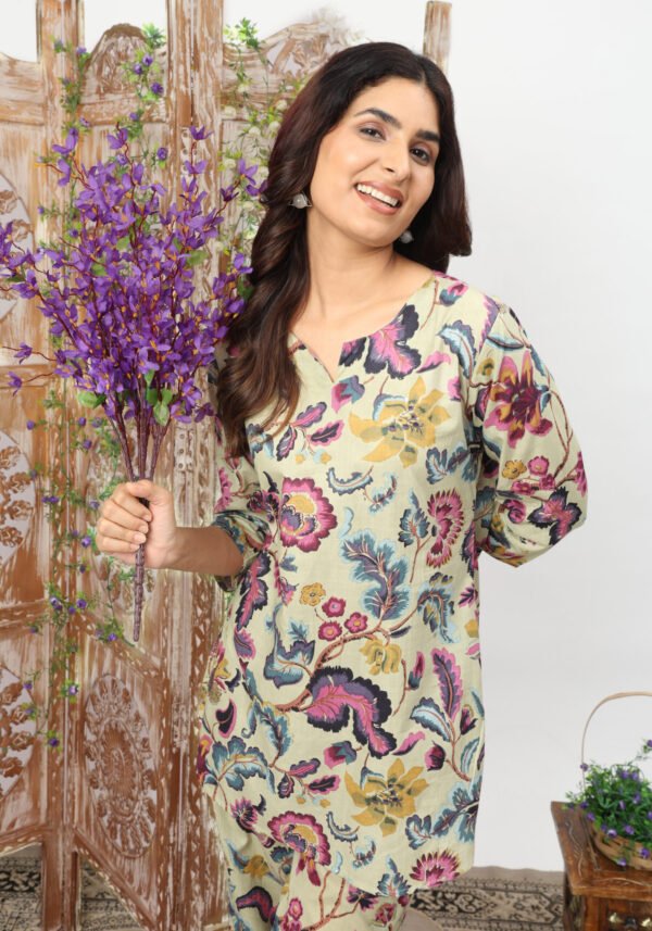 Floral Multicolor Collared Cotton Lounge Co-Ord Set with 3 button - Image 5