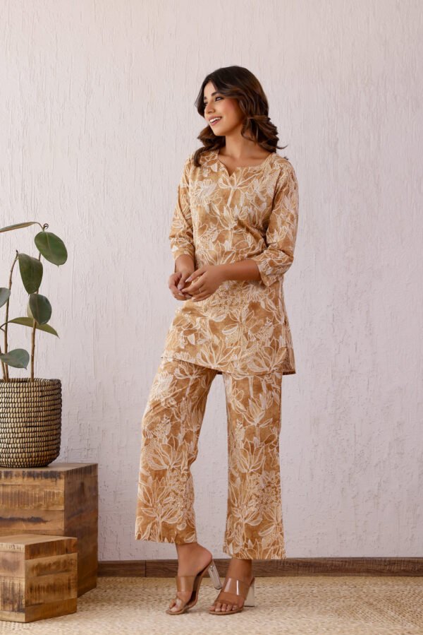 Brown Julee Cotton Printed Co-ord Set - Image 5