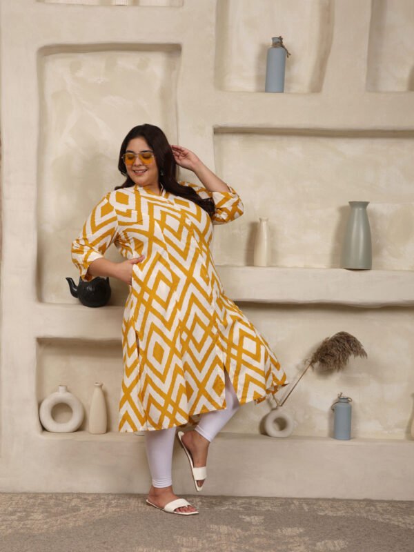 Plus Size YELLOW Cotton Print Long Kurta - Image 4