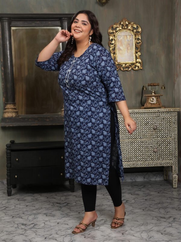 Plus Size Blue Cotton Print Long Kurti - Image 3