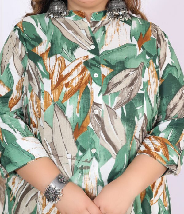Plus Size Green Cotton Floral Print Embroidered Long Kurta - Image 8