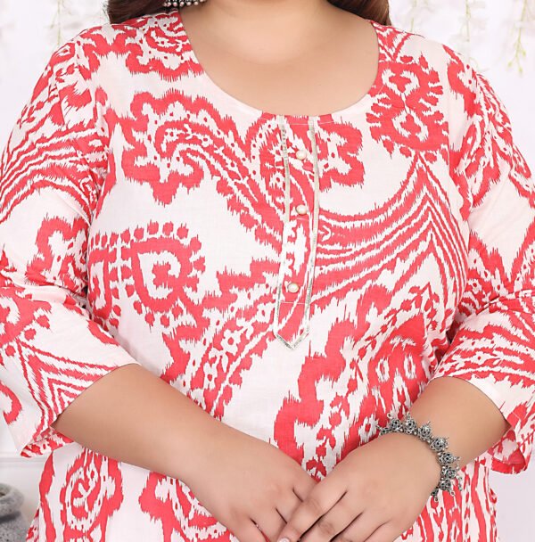 Plus Size Red Cotton Floral Print Embroidered Long Kurta - Image 2