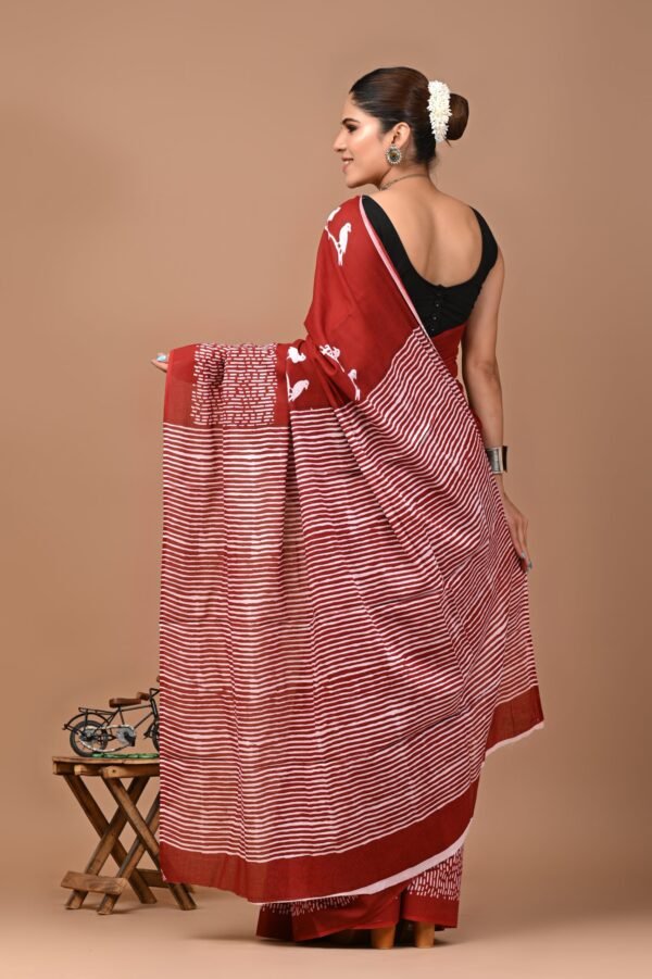 Printed Pure Cotton Mulmul Saree With Blouse - Image 2