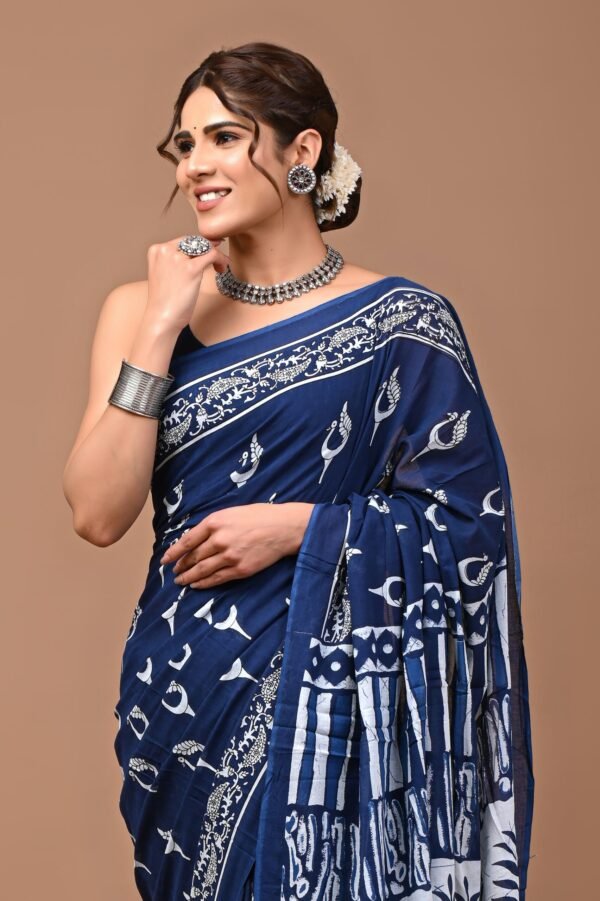 Printed Pure Cotton Mulmul Saree With Blouse - Image 2