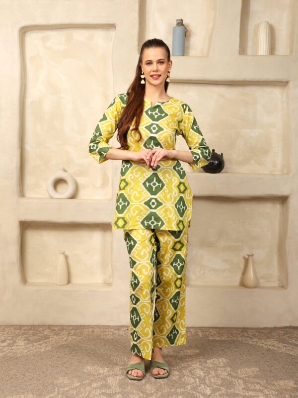 Top and Palazzos set - Image 2