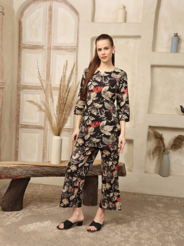 Top and Palazzos set - Image 2