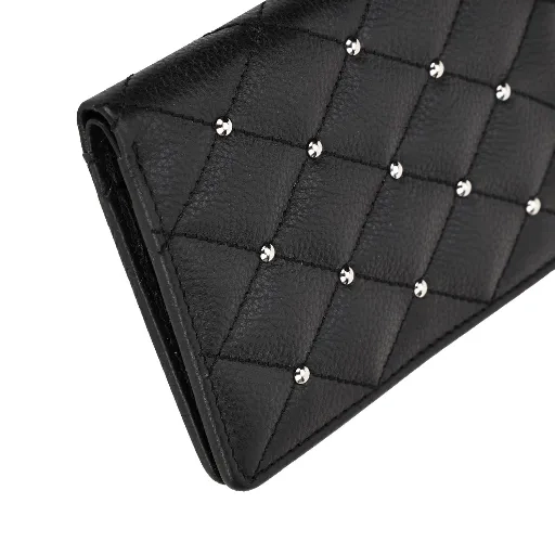 Okayama Quilted Black Purse - Image 5