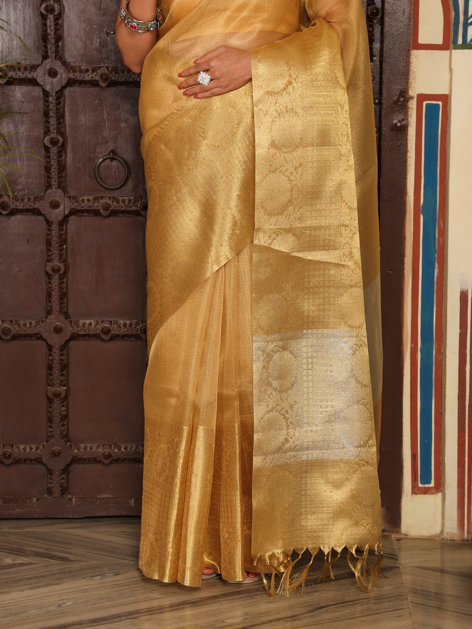 JACQUARD Saree - GOLDEN - Image 10