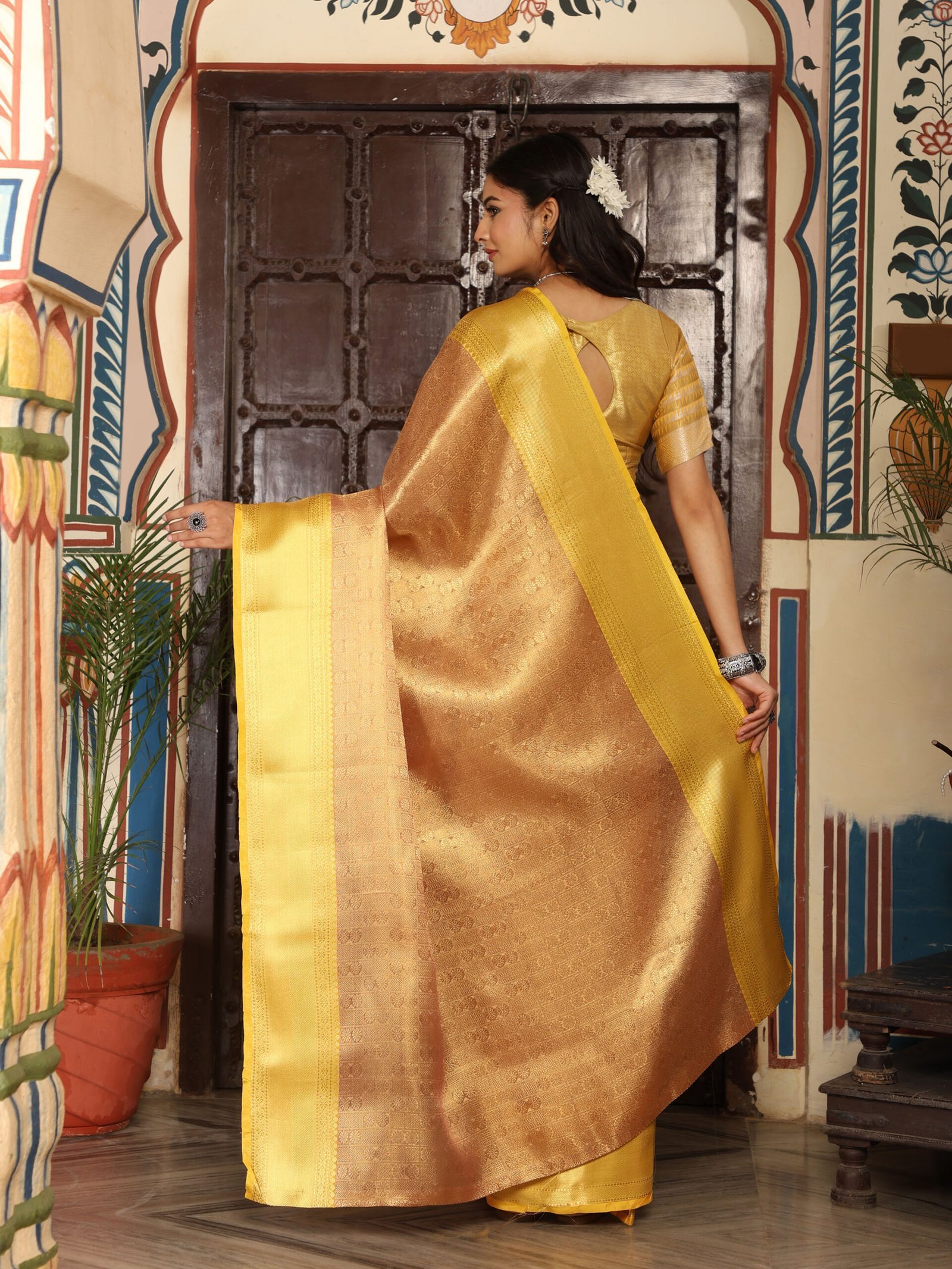 JACQUARD Saree - GOLDEN - Image 9