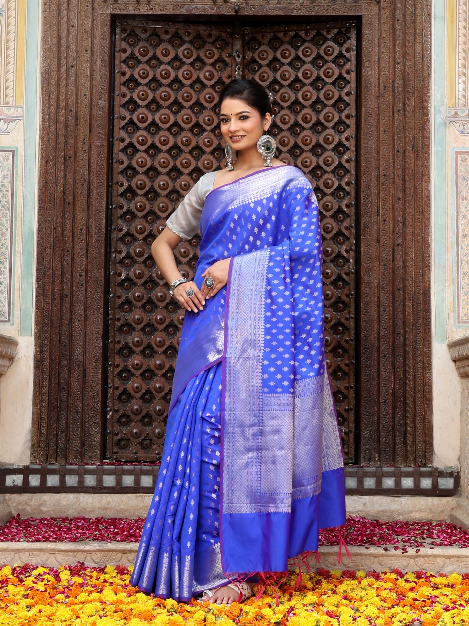 JACQUARD Saree - BLUE - Image 7