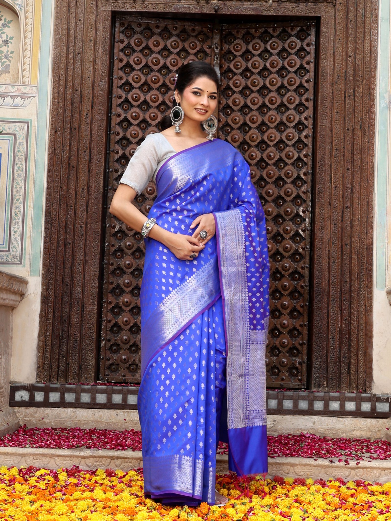 JACQUARD Saree - BLUE - Image 6
