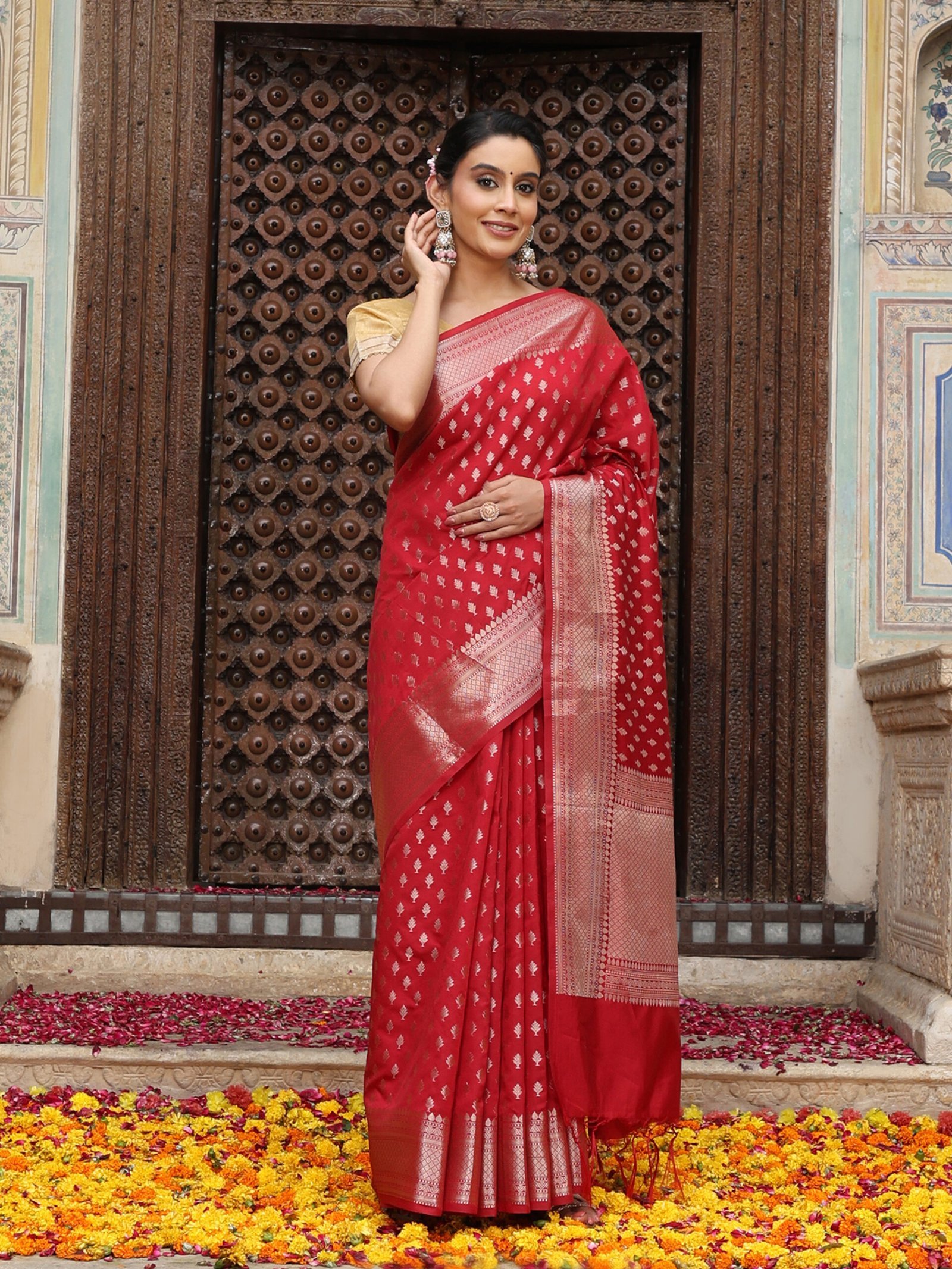 JACQUARD Saree - RED - Image 8