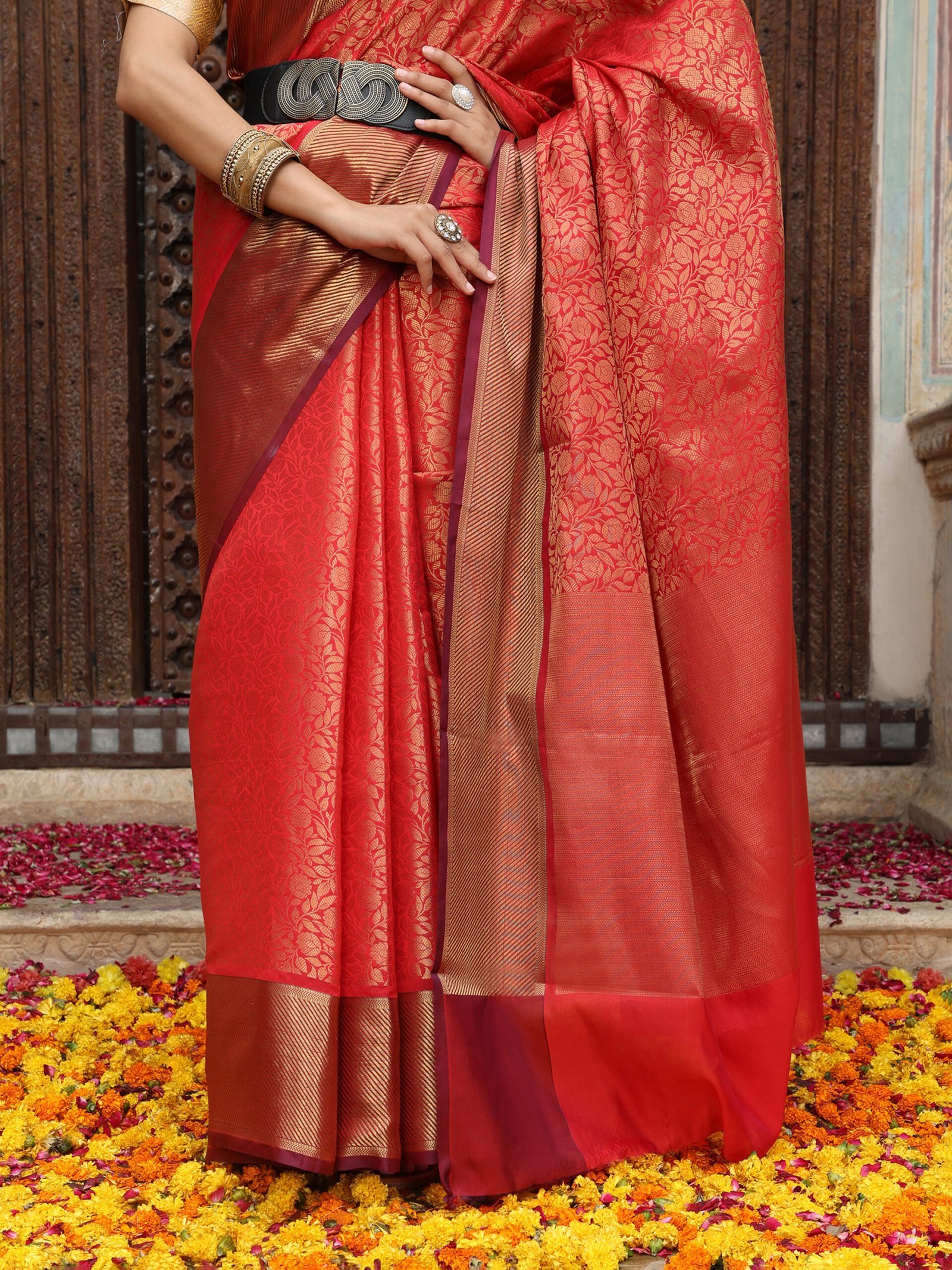 JACQUARD Saree - RED - Image 5