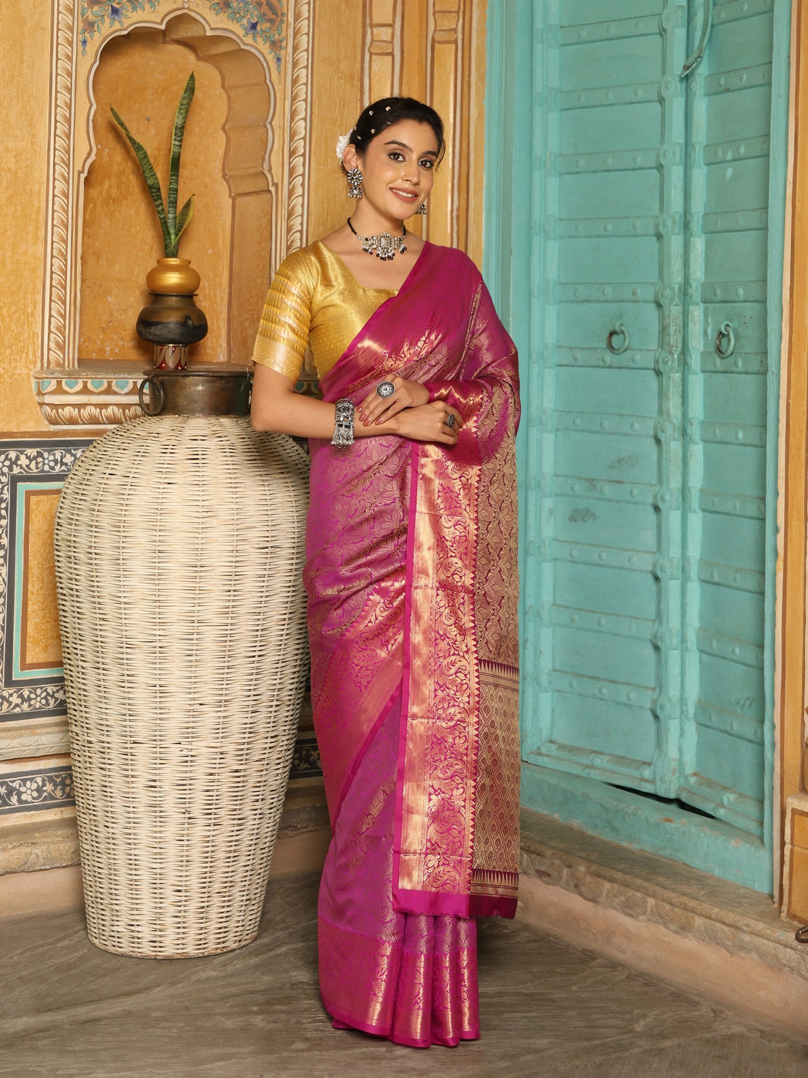 JACQUARD Saree - PINK