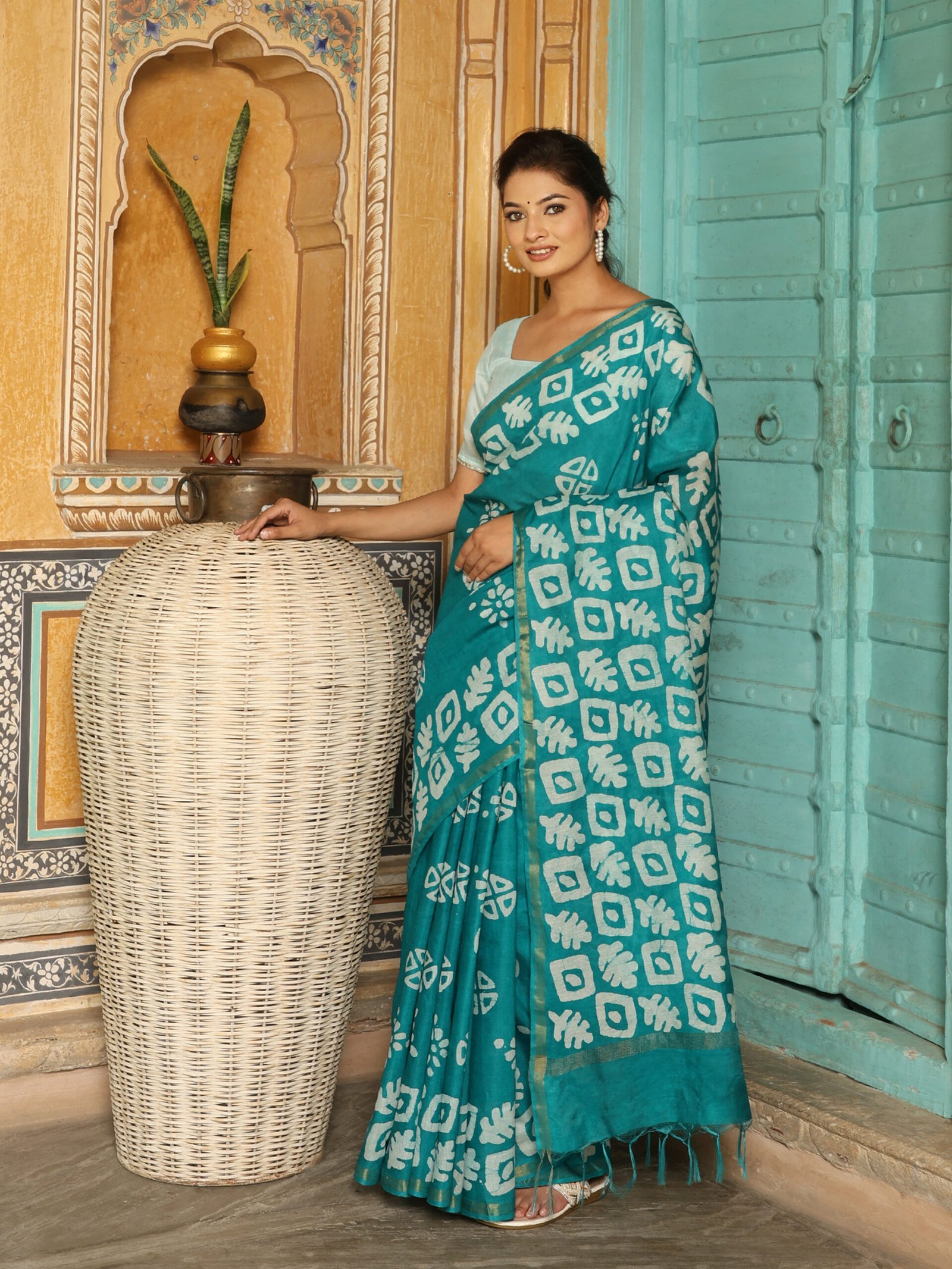 PRINT Saree - RAMA GREEN - Image 7