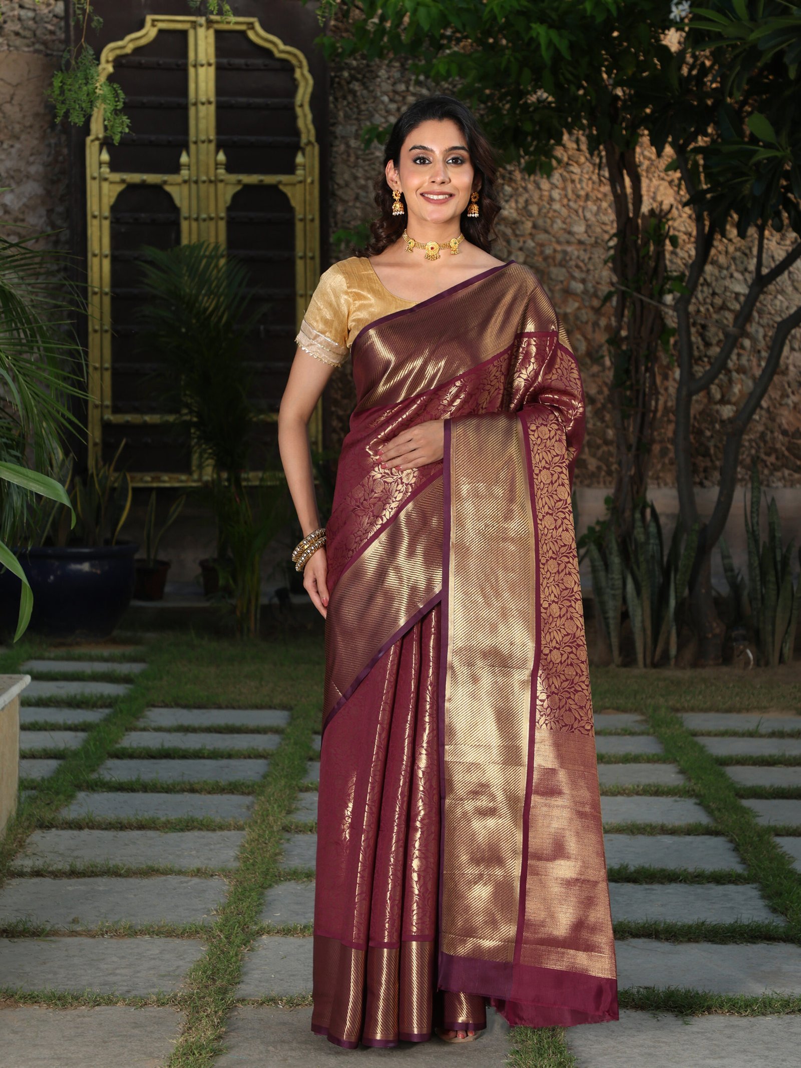JACQUARD Saree - MAROON - Image 8