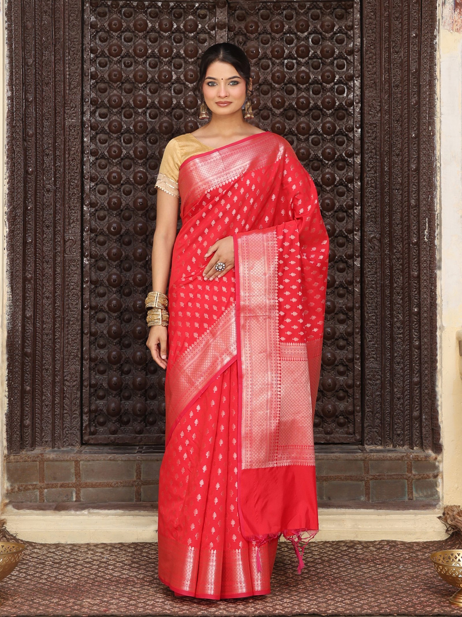 JACQUARD Saree - RED