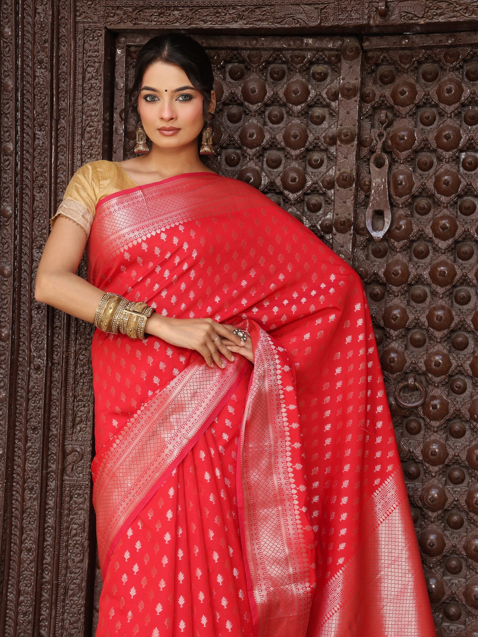 JACQUARD Saree - RED - Image 4
