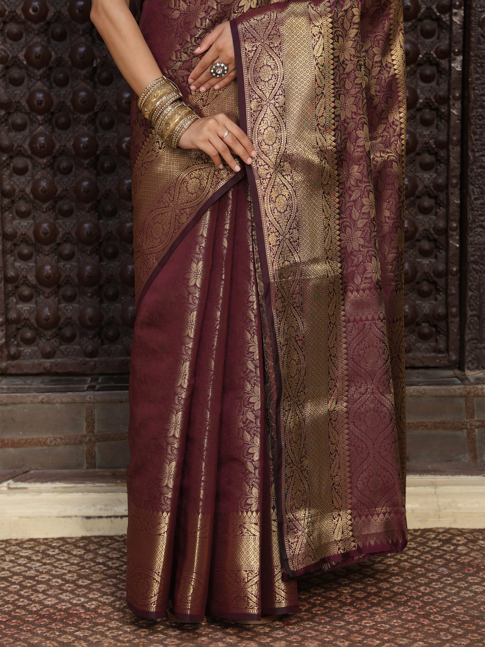 JACQUARD Saree - BROWN - Image 10