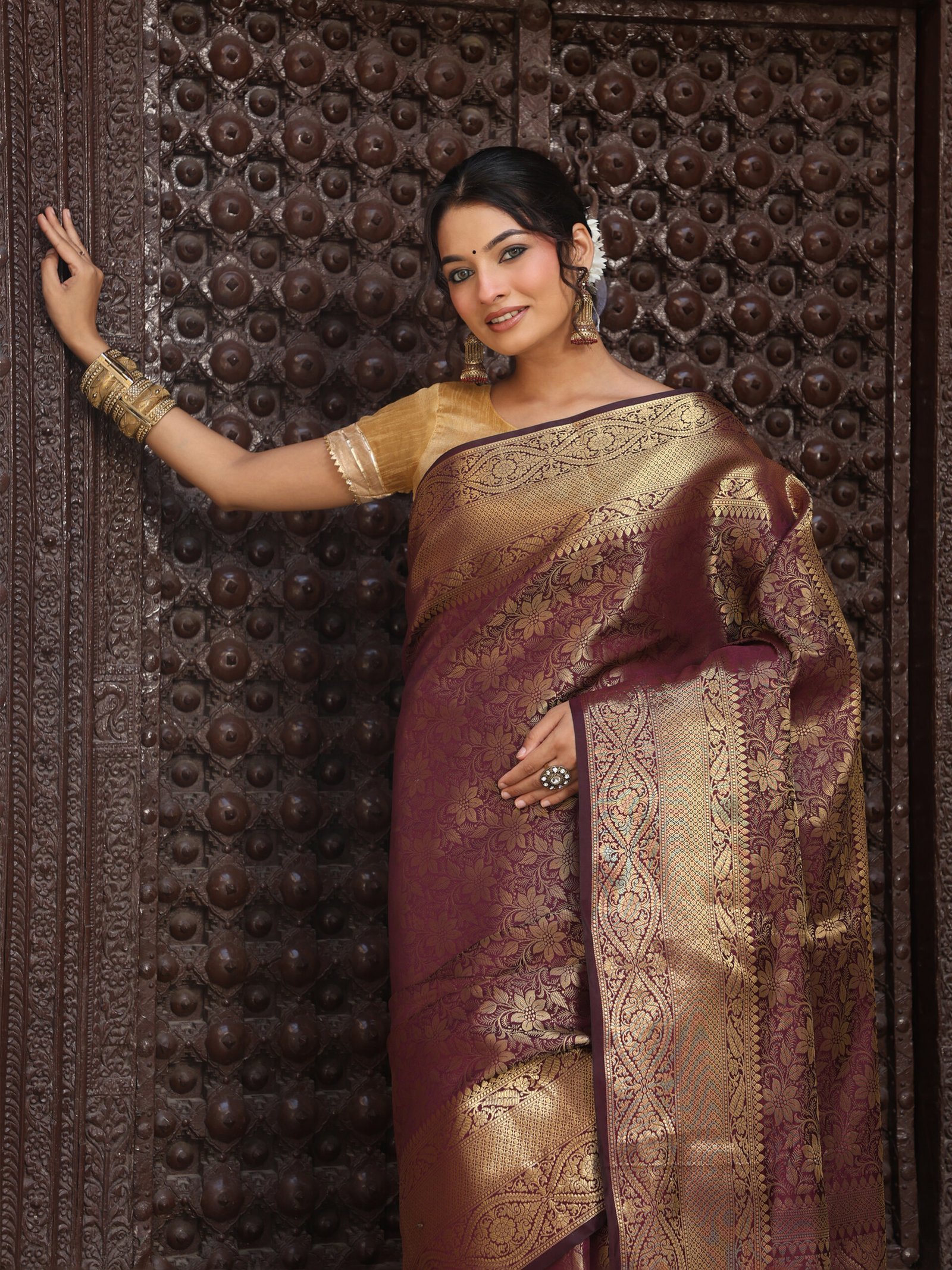 JACQUARD Saree - BROWN - Image 4