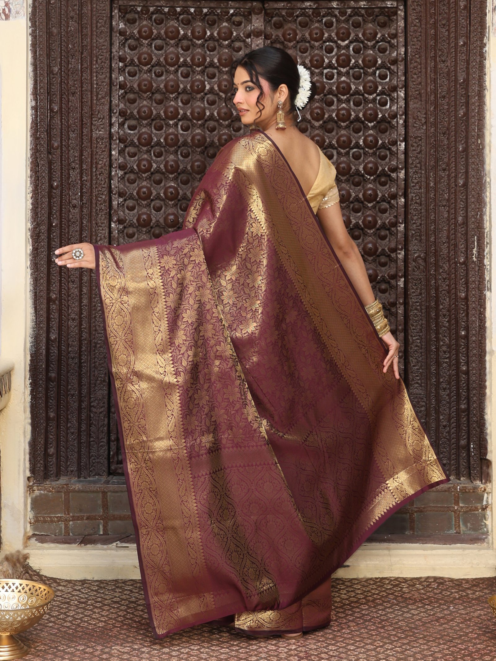 JACQUARD Saree - BROWN - Image 3