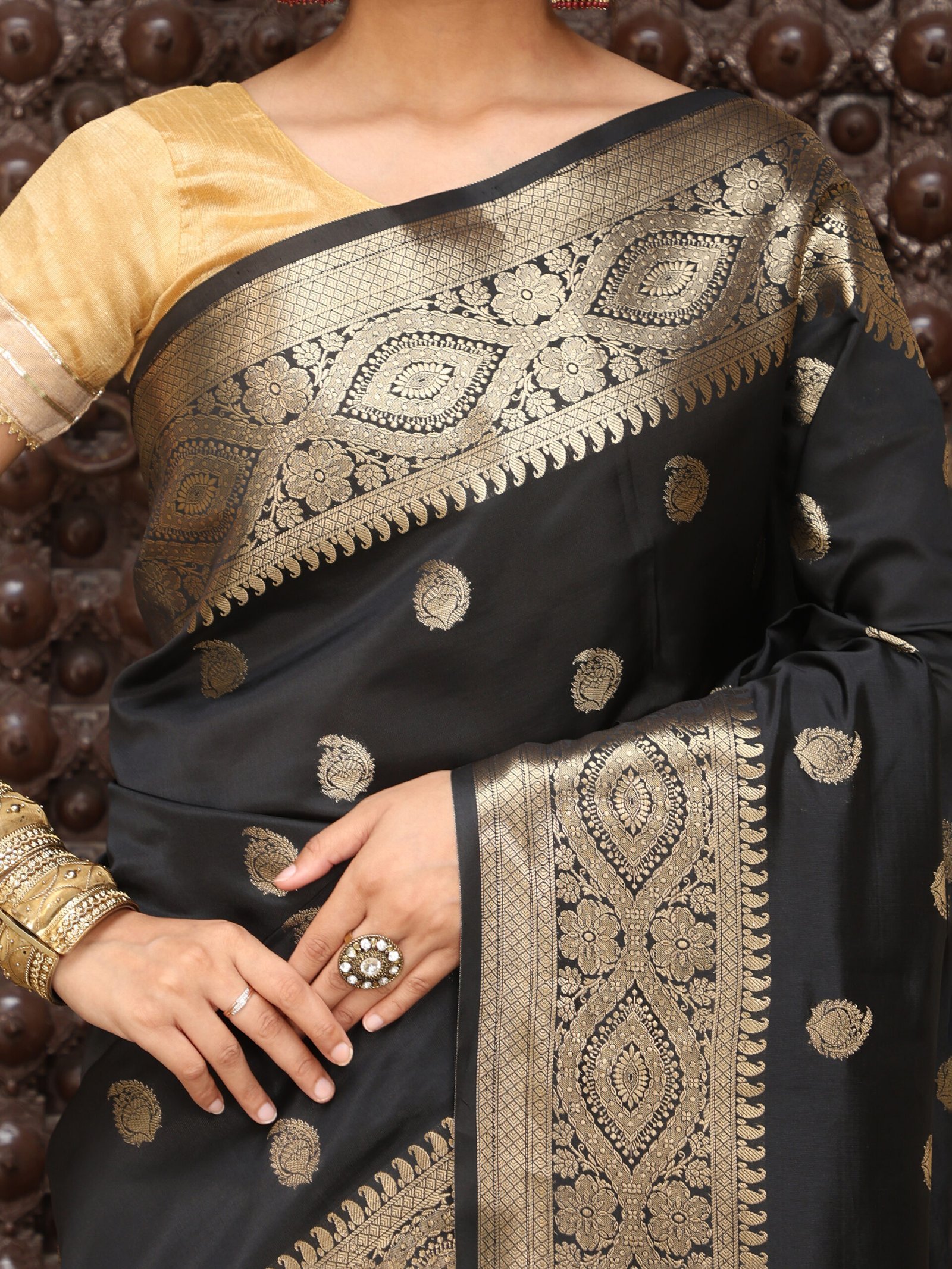 JACQUARD Saree - GREEN - Image 9