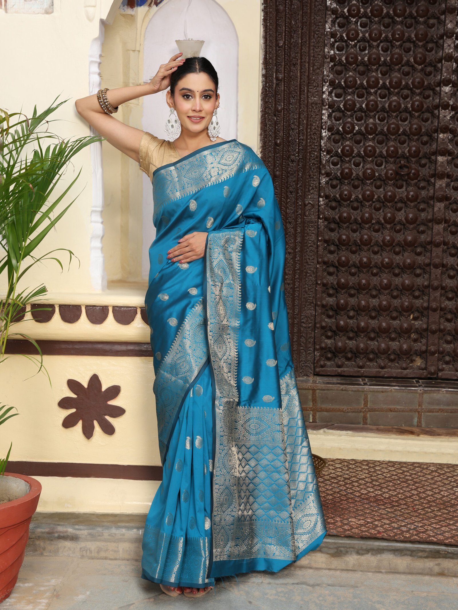 JACQUARD Saree - BLUE - Image 5