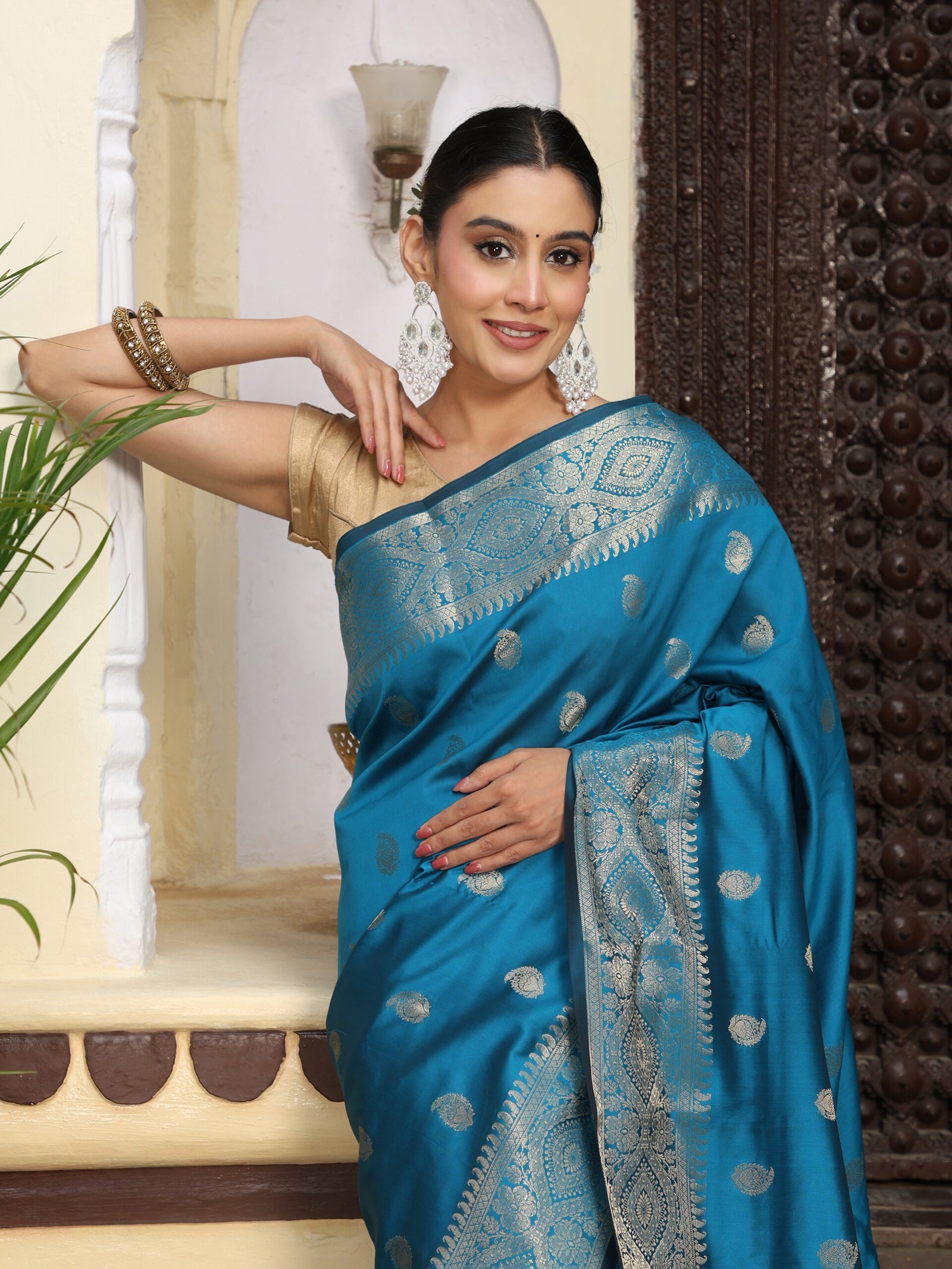 JACQUARD Saree - BLUE - Image 4