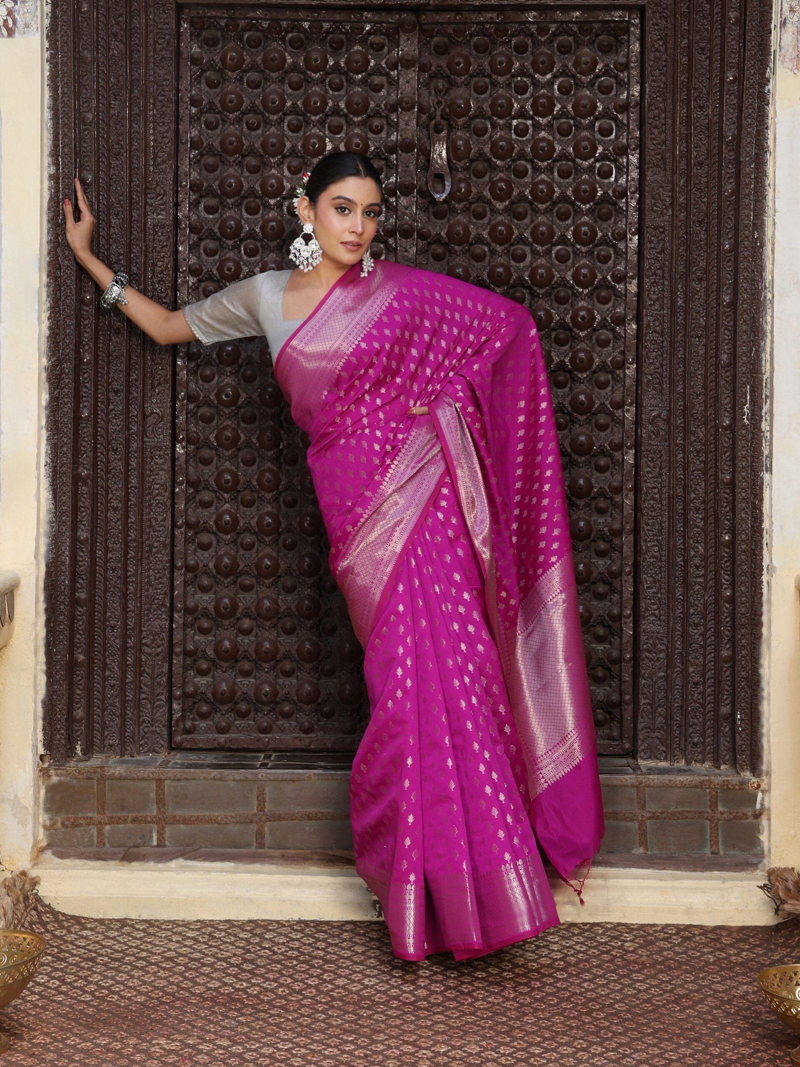 JACQUARD Saree - PINK - Image 5