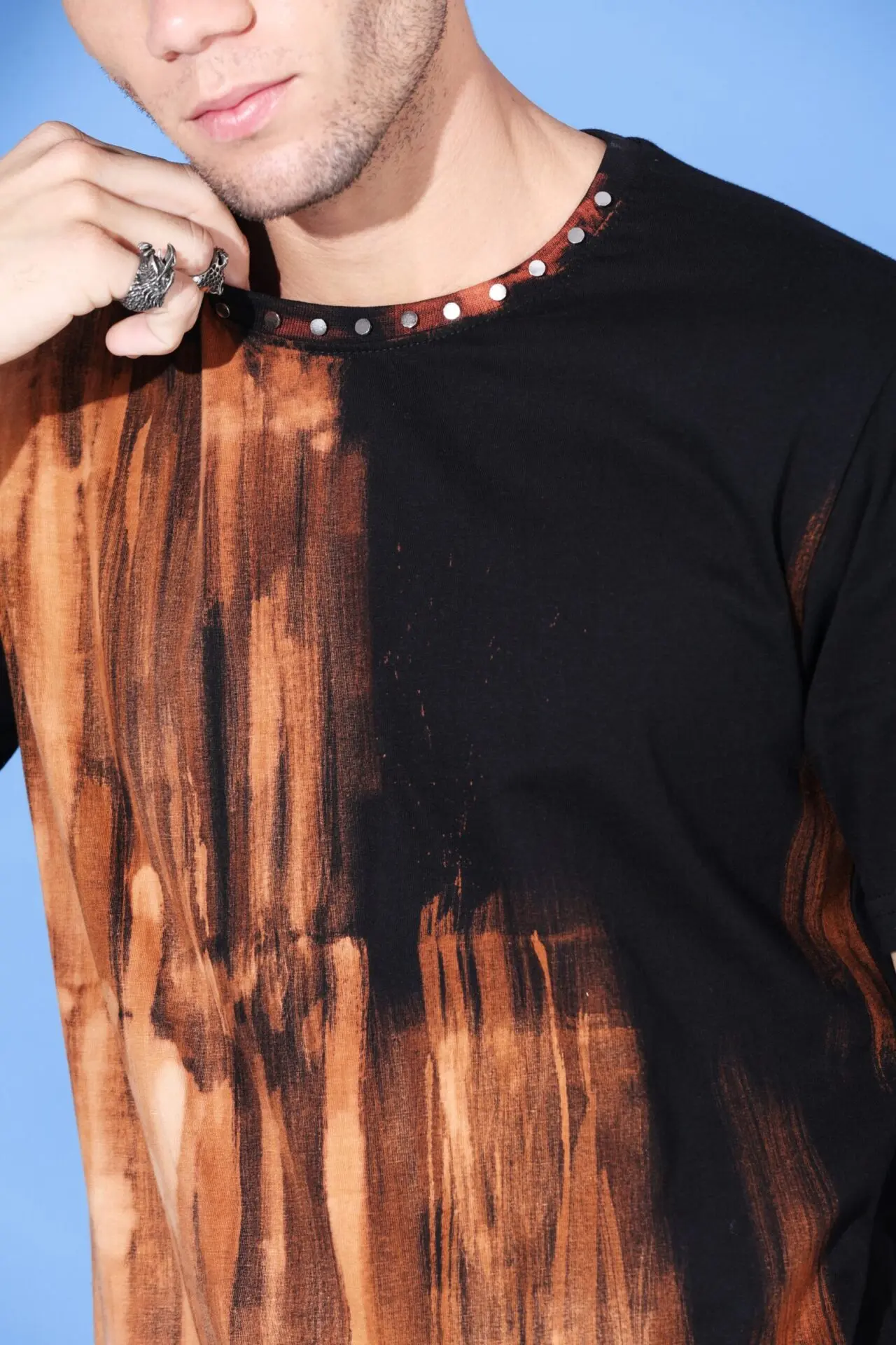 Cocoa Rivets T shirt - Image 2