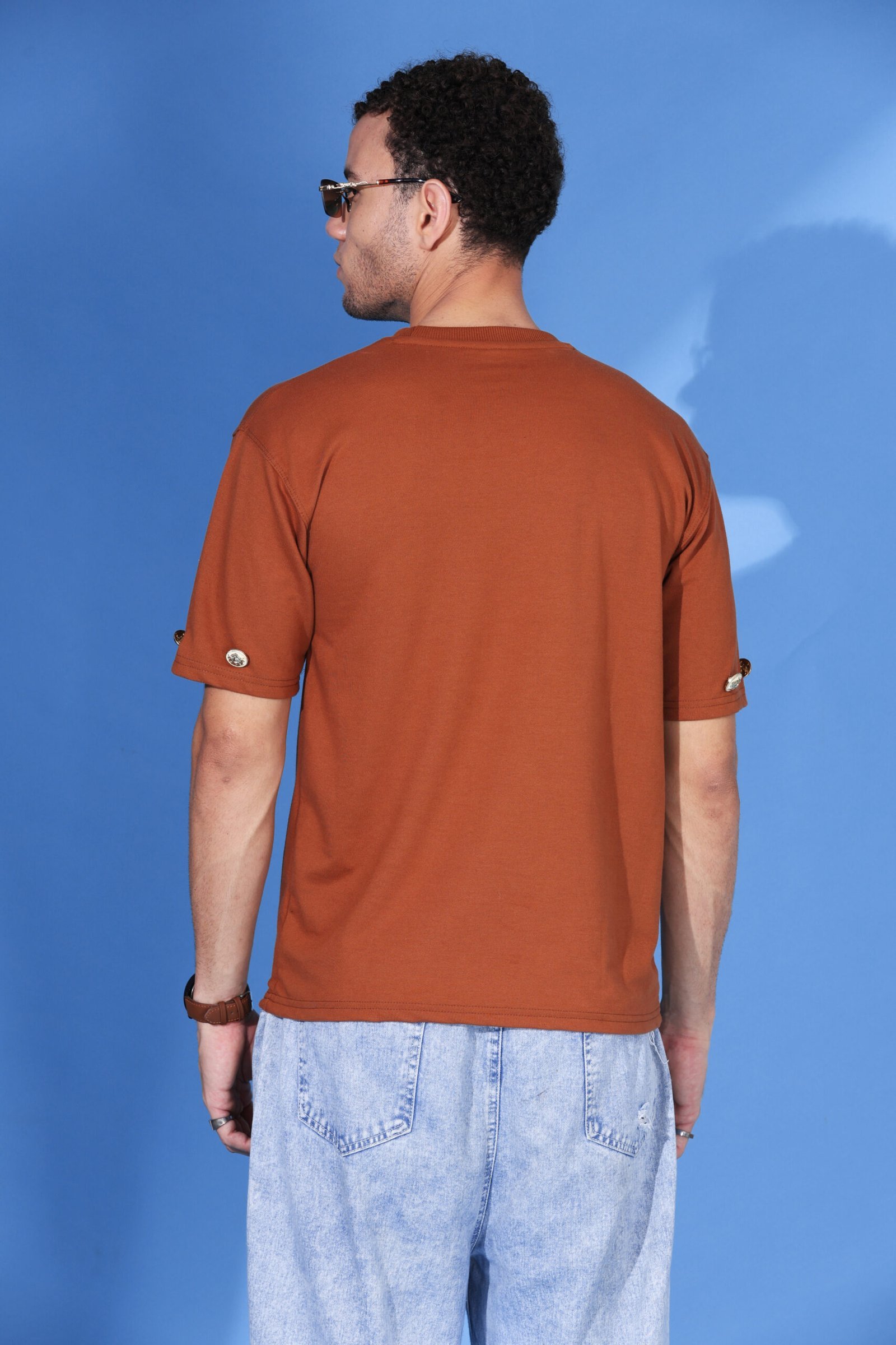 Classy Bronze Chain T shirt - Image 7