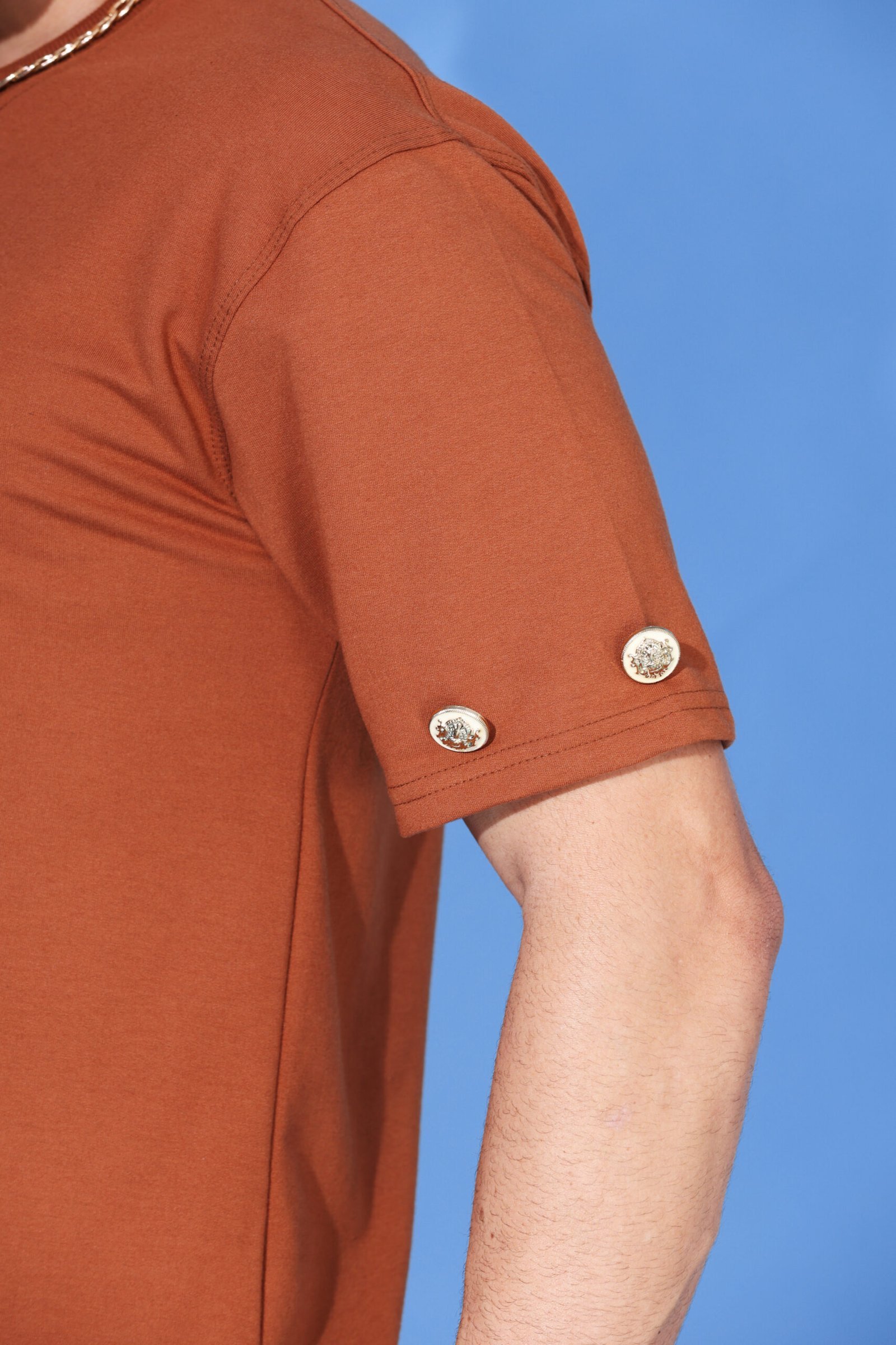 Classy Bronze Chain T shirt - Image 6