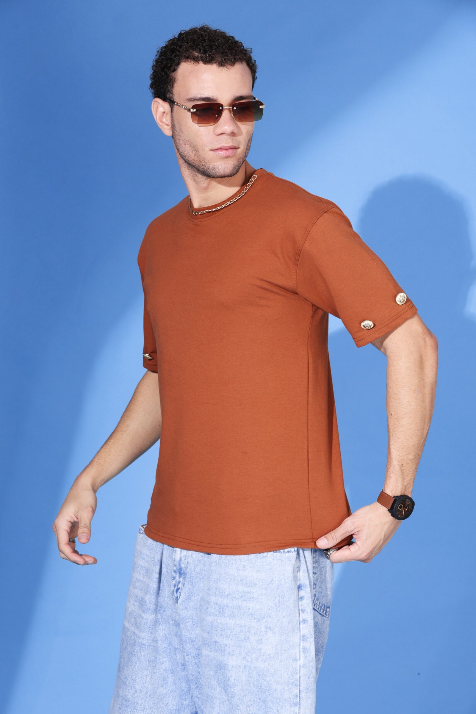 Classy Bronze Chain T shirt - Image 4