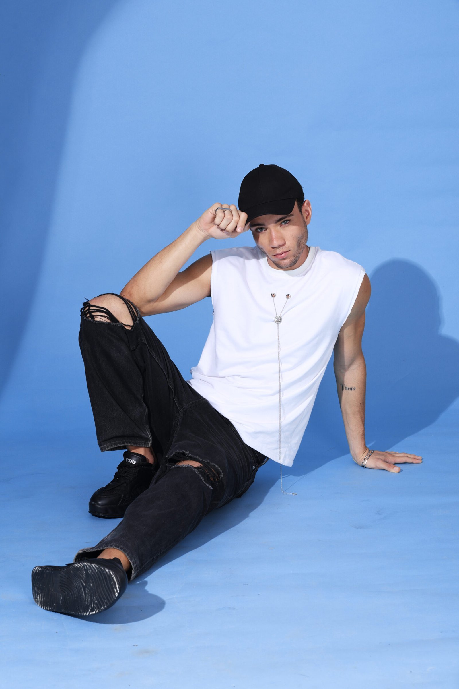 Loose Fit Statement Vest Top - Image 4