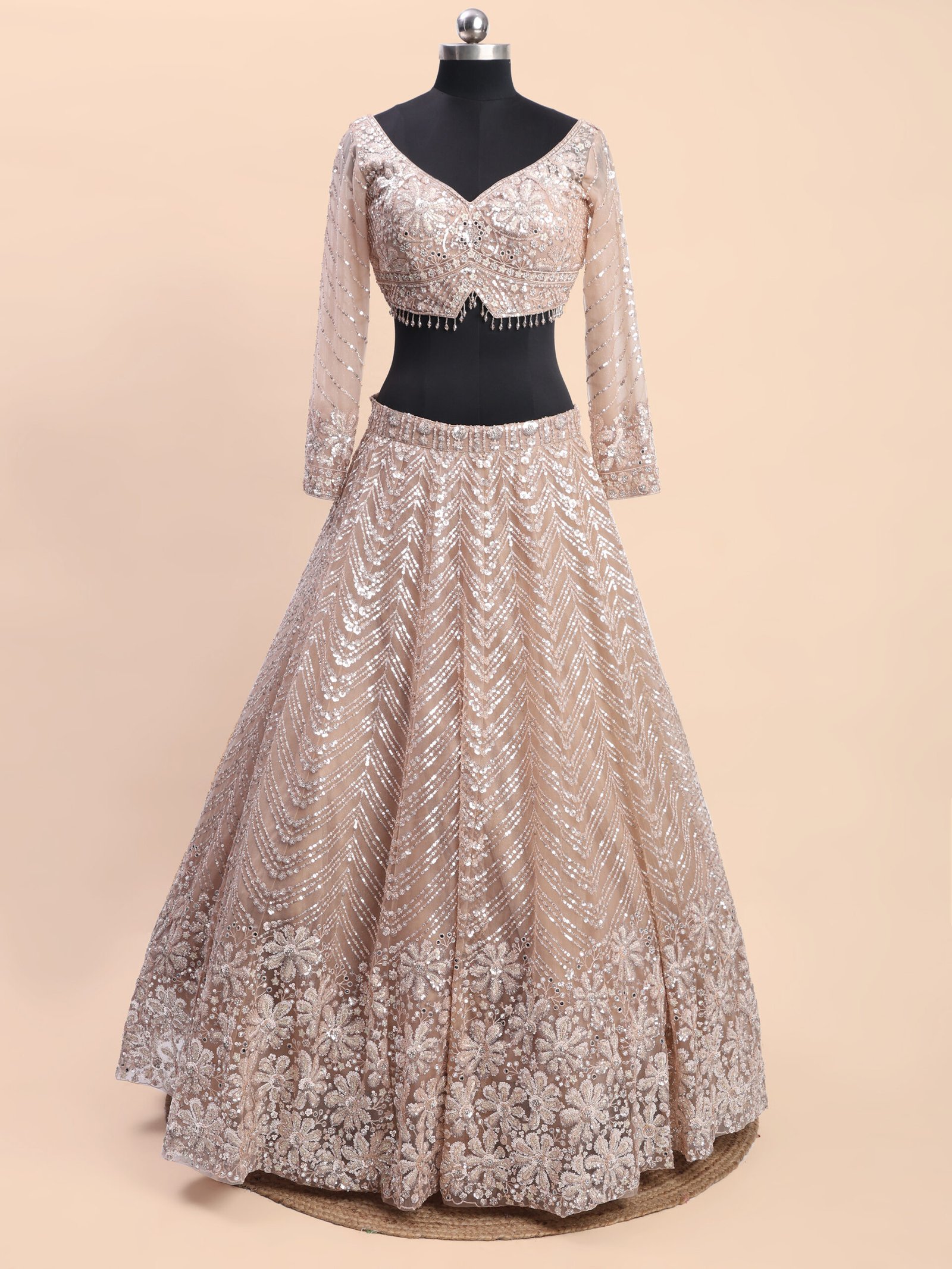 Elegant bridal lehenga for wedding - Image 2