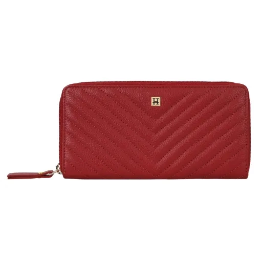 Akita Quilted Signature Red Zip Around Purse - Image 2