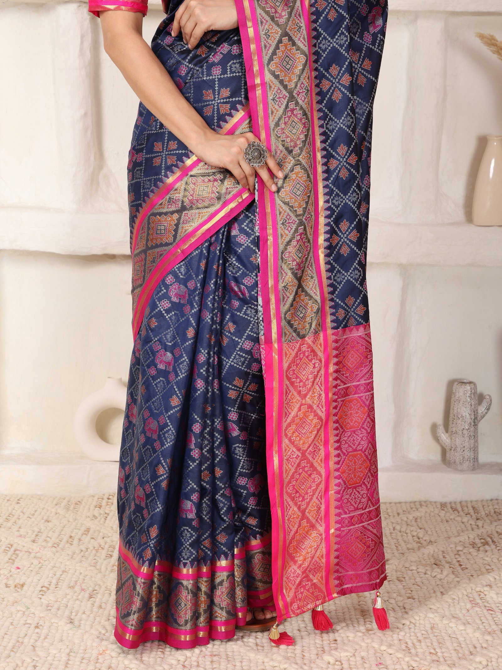 Banarasi Patola Hathi Blue Printed Silk Saree - Image 4