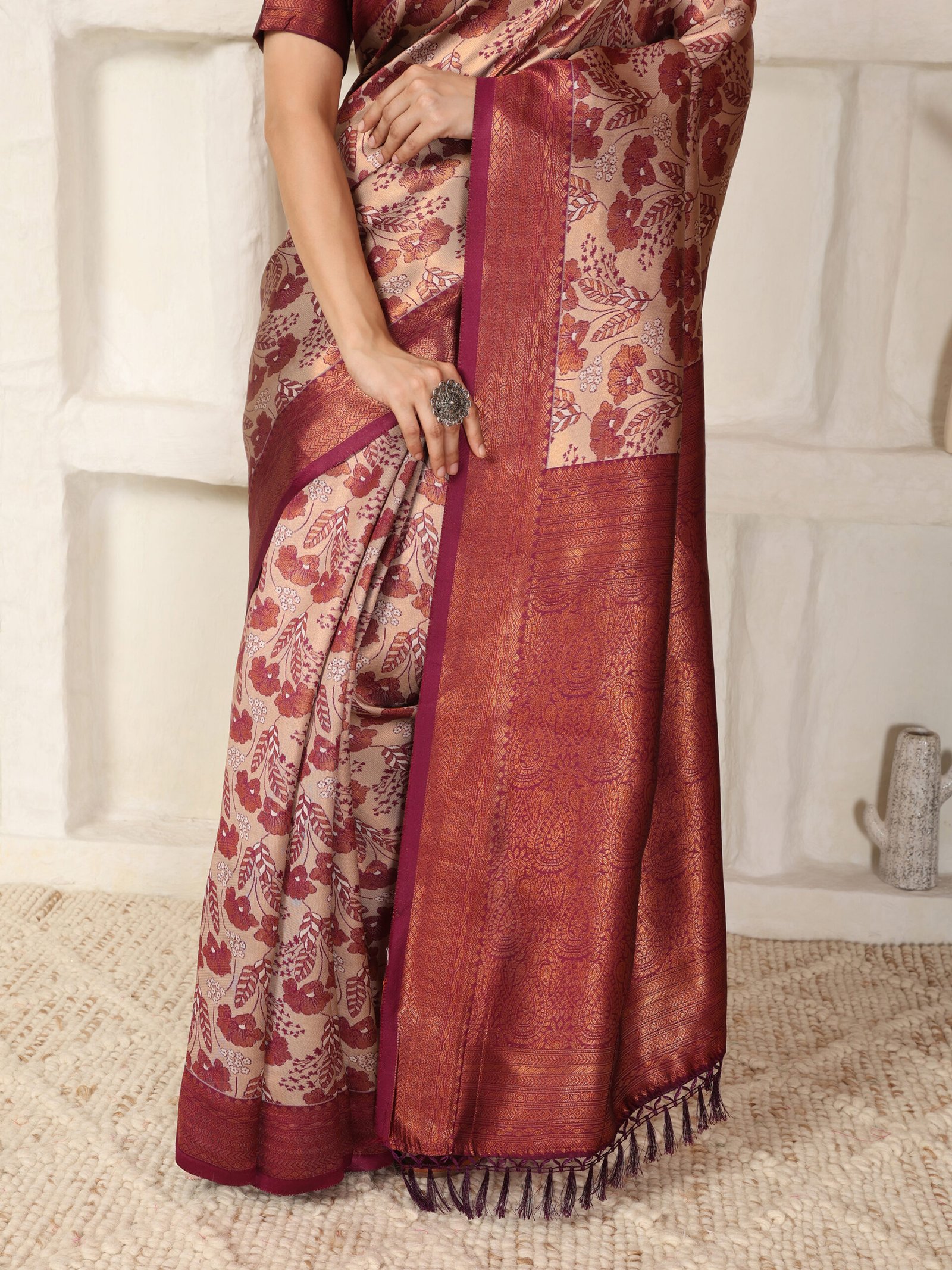 Banarasi Komal Beige Maroon Printed Silk Saree - Image 5