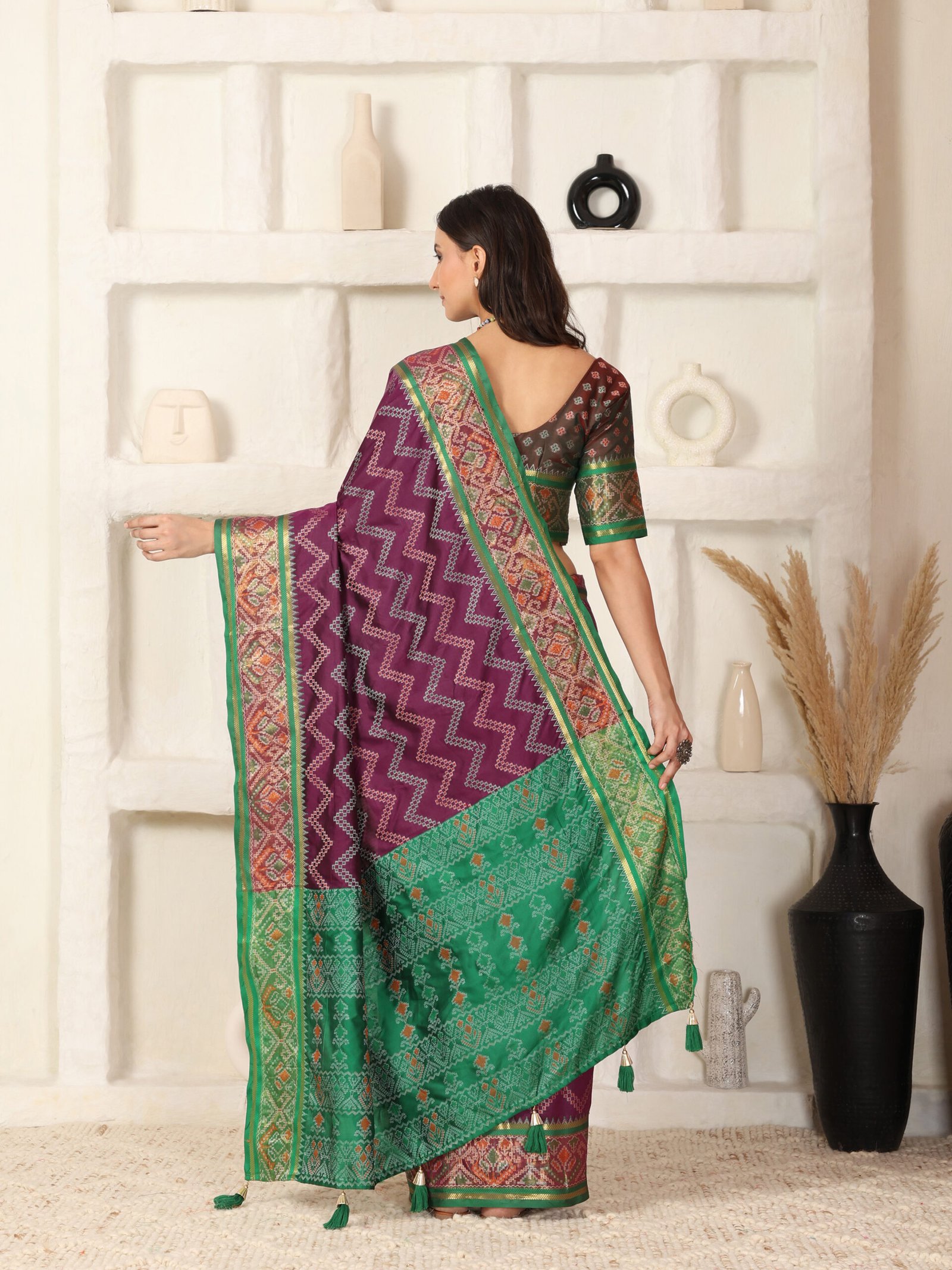 Banarasi Patola Zik zak Wine Printed Silk Saree - Image 7