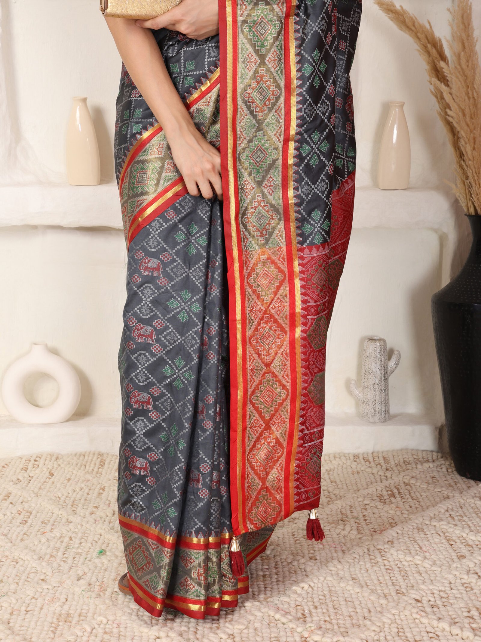 Banarasi Hathi Grey Printed Silk Saree - Image 5