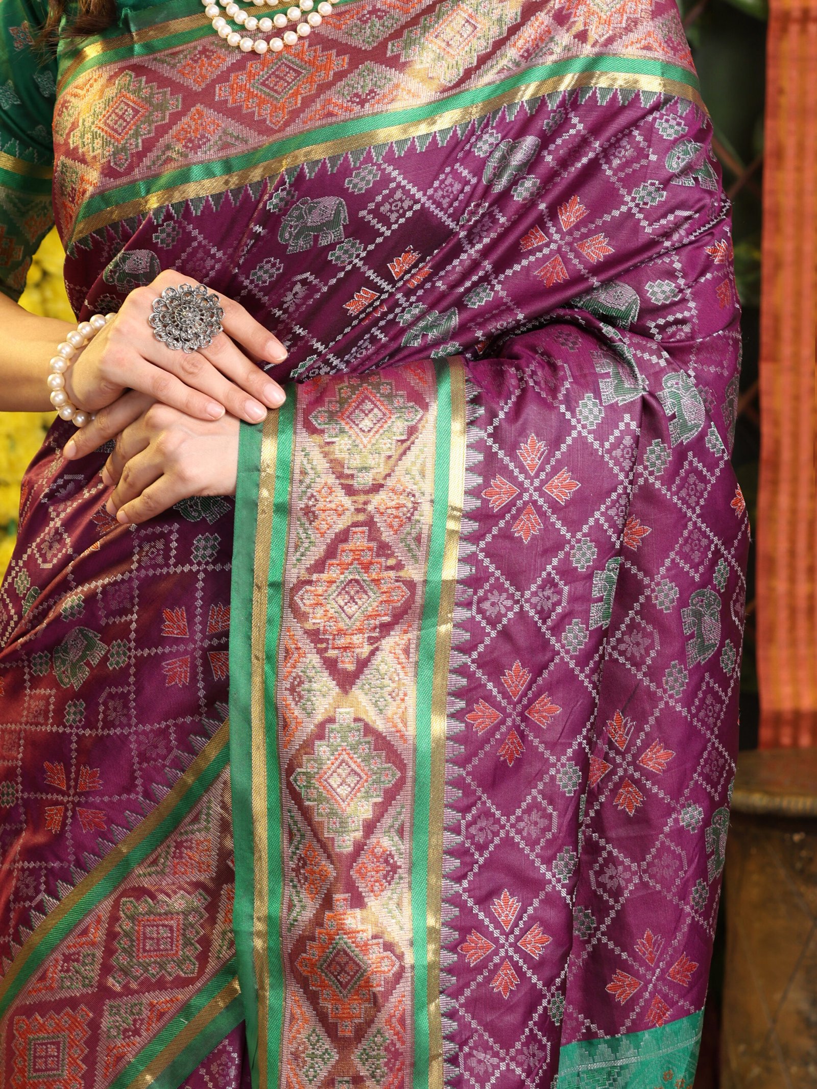 Banarasi Zik Zak Wine Printed Silk Saree - Image 5