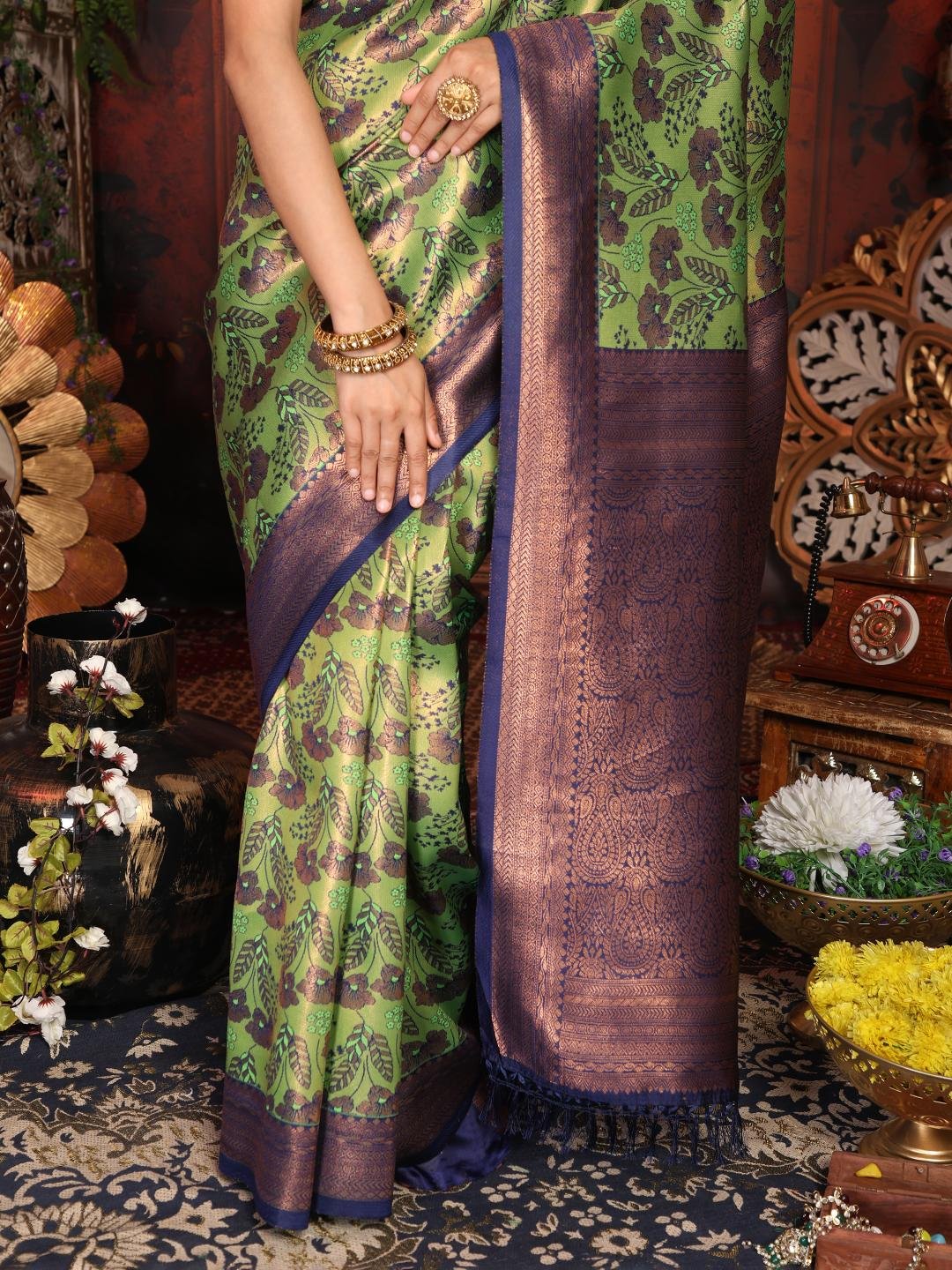 Banarasi Green Crafted Silk Party Wear Saree - Image 5