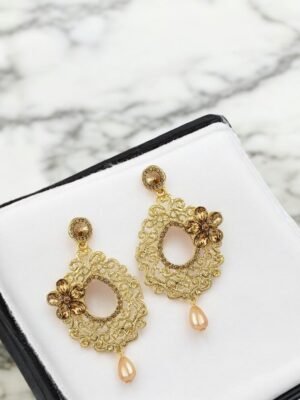 Antique look gold plated floral pattern cubic zircornia studded drop earring with pearl drop