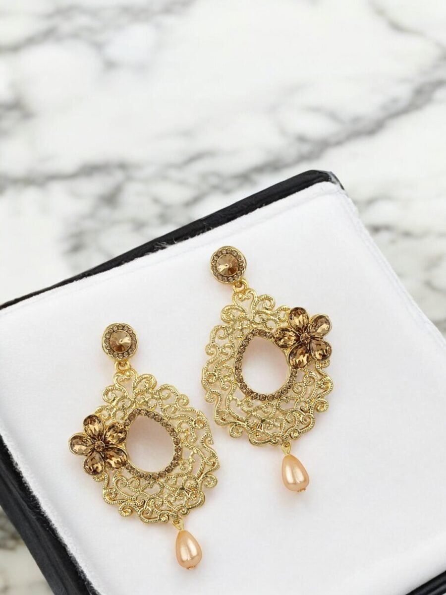 Antique look gold plated floral pattern cubic zircornia studded drop earring with pearl drop
